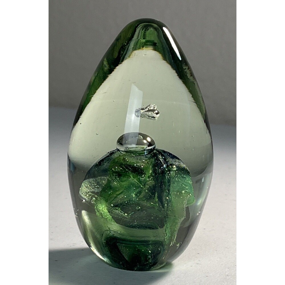 Kerry Crafted Glass Egg Shaped 4” x 2.5” Art Paperweight Ireland Green Swirl - Picture 4 of 9